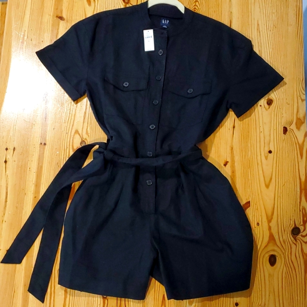 GAP, women's, black, cotton/linen romper. Size S, tall